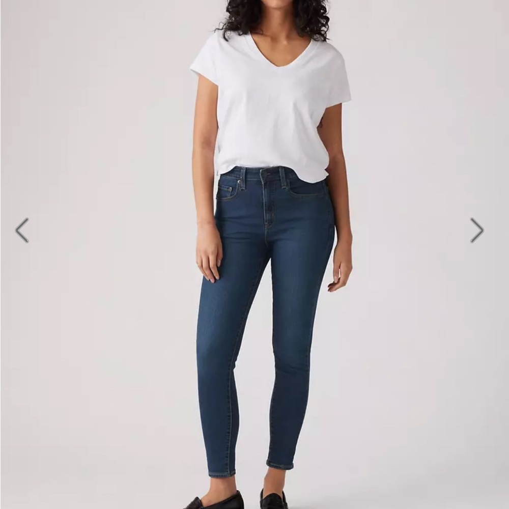 Levi’s 721 High Rise Skinny Jeans